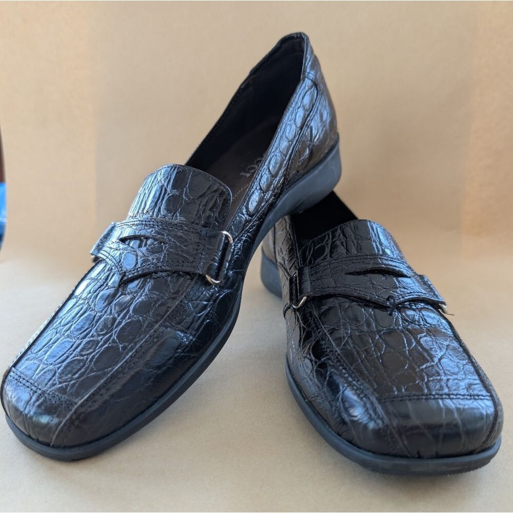 Sesto Meucci Black Crocodile Pattern Loafers 7.5